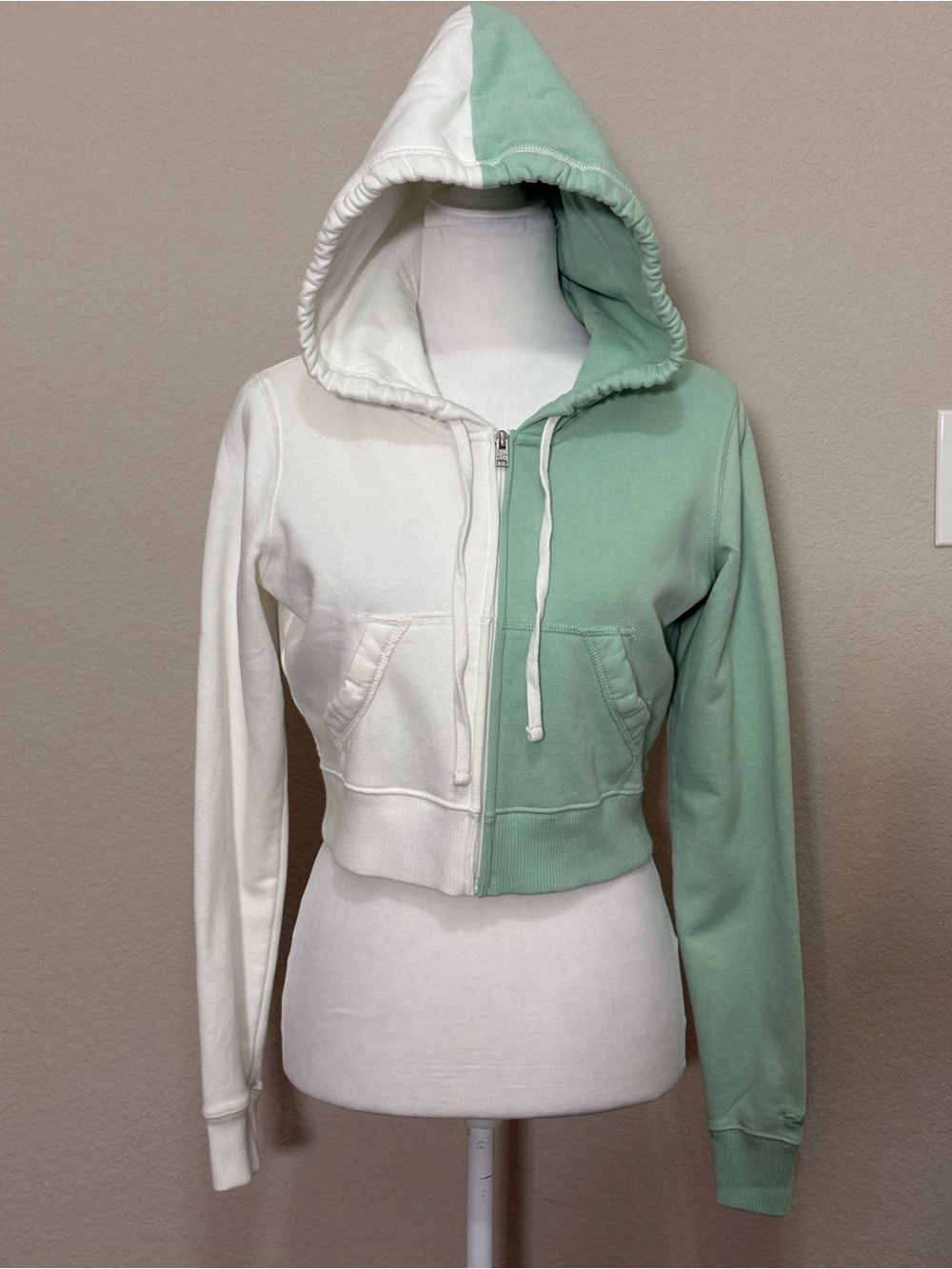 Hollister Cropped Split Colorblock Full Zip Hoodie Sweatshirt Jacket Size S